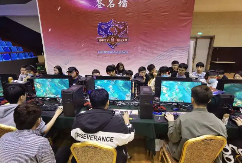 在担任队长 在担任队长